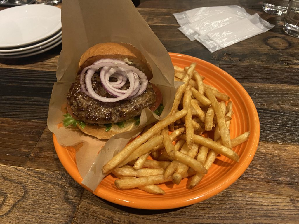 お腹が空いたらハンバーガー!!!