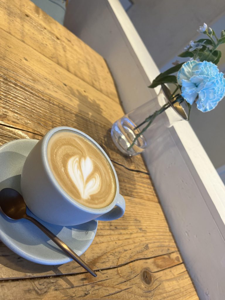 カフェラテ