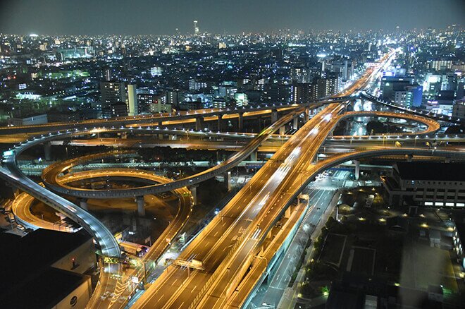 東名高速道路全通記念日