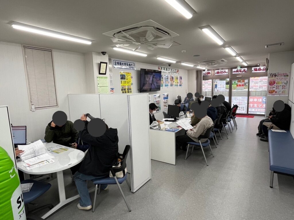 先日のお部屋探し相談会に多数の立命館大学新入生の皆さんにご来店いただきました!お部屋探しは地域密着の『立命館大学紹介:』にお任せください!